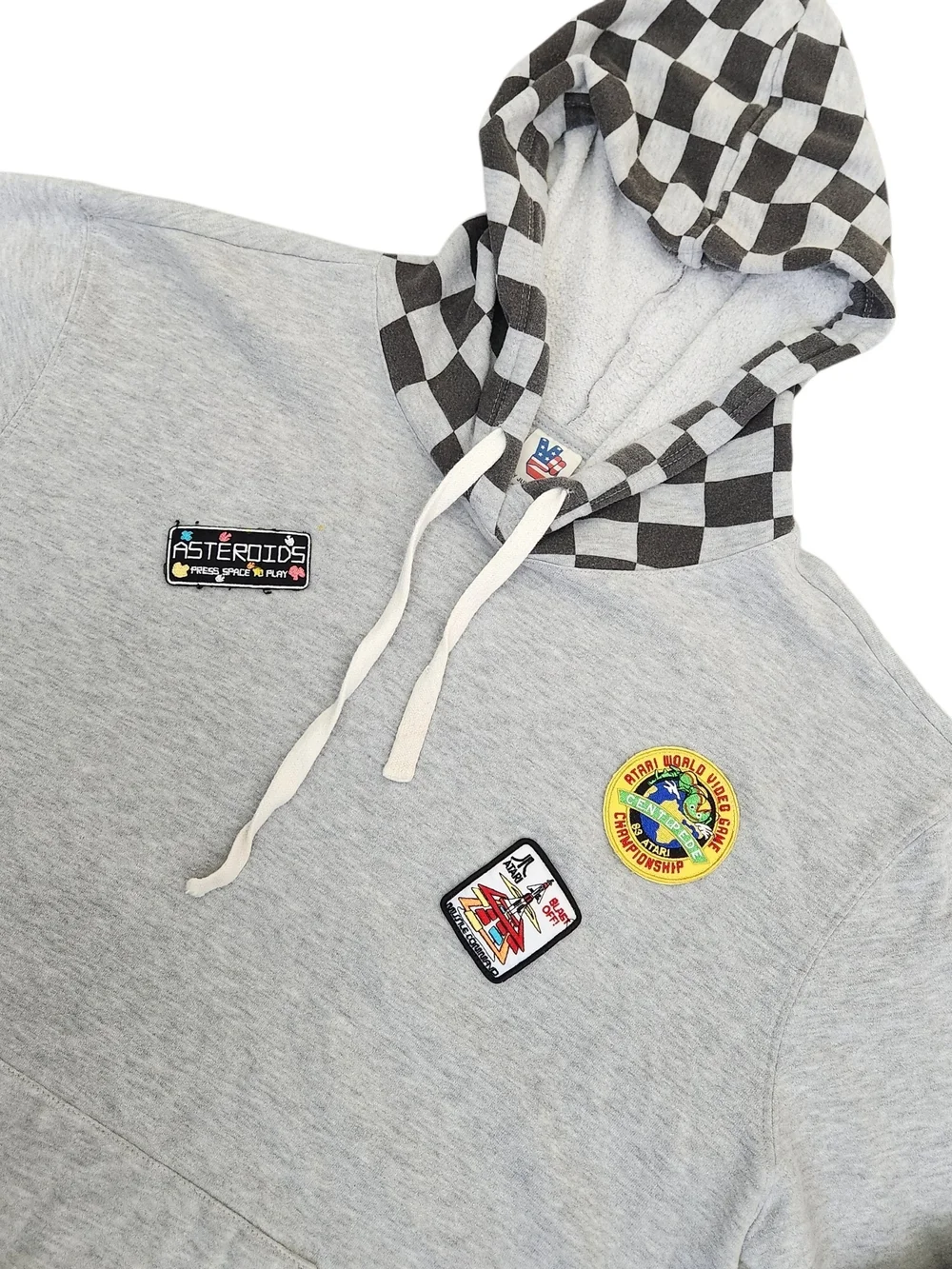 Atari By Junkfood Hoodie Sweater Men’s 2XL Gray Checkered Video Game Centipede